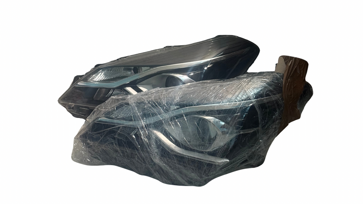 Phares yaris 81170-0DK10
